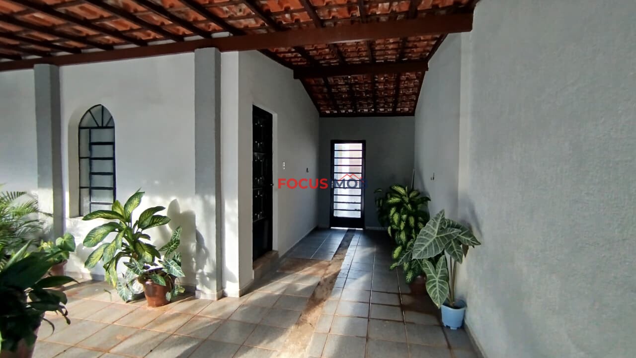 Casa com dois dormitórios terreno de 250m2 -  Mogi Guaçu/SP