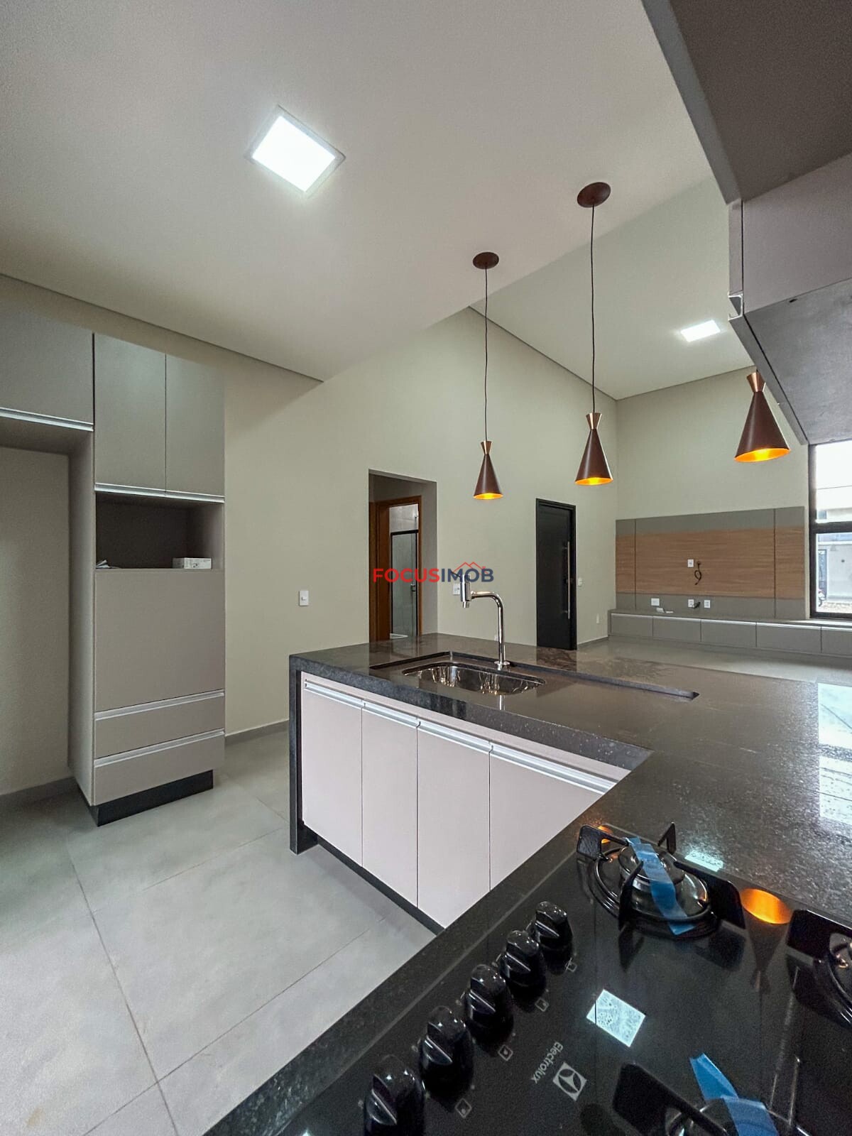 Casa a Venda Condomínio Santa Mônica III, Mogi Guaçu-SP