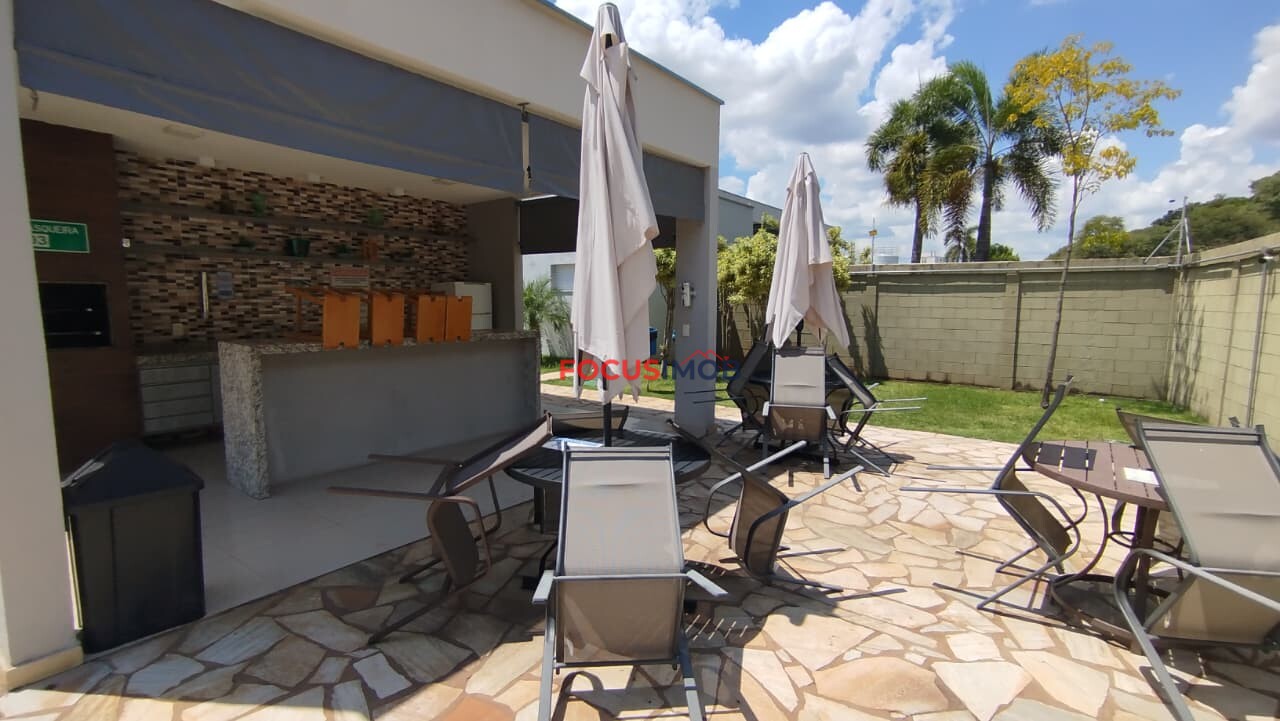 Apto Borboletas com quase todos os móveis inclusos