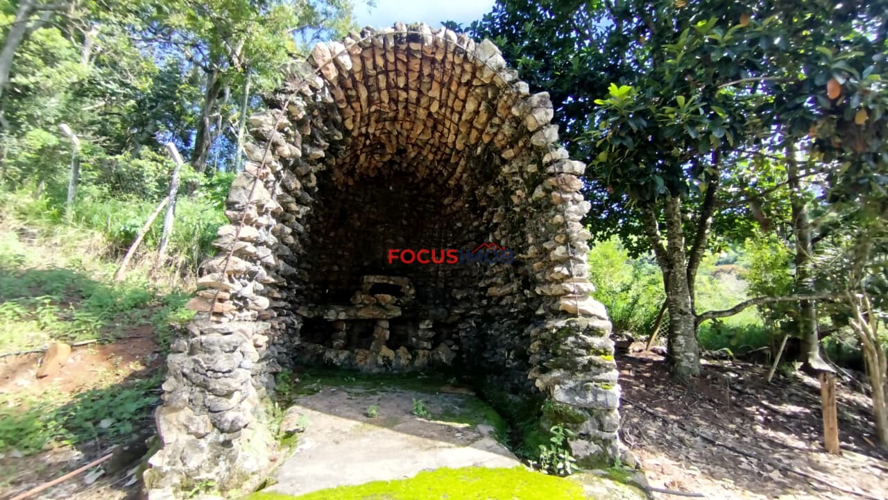 EXCELENTE SÍTIO À VENDA – IDEAL PARA LAZER, RENDA OU POUSADA