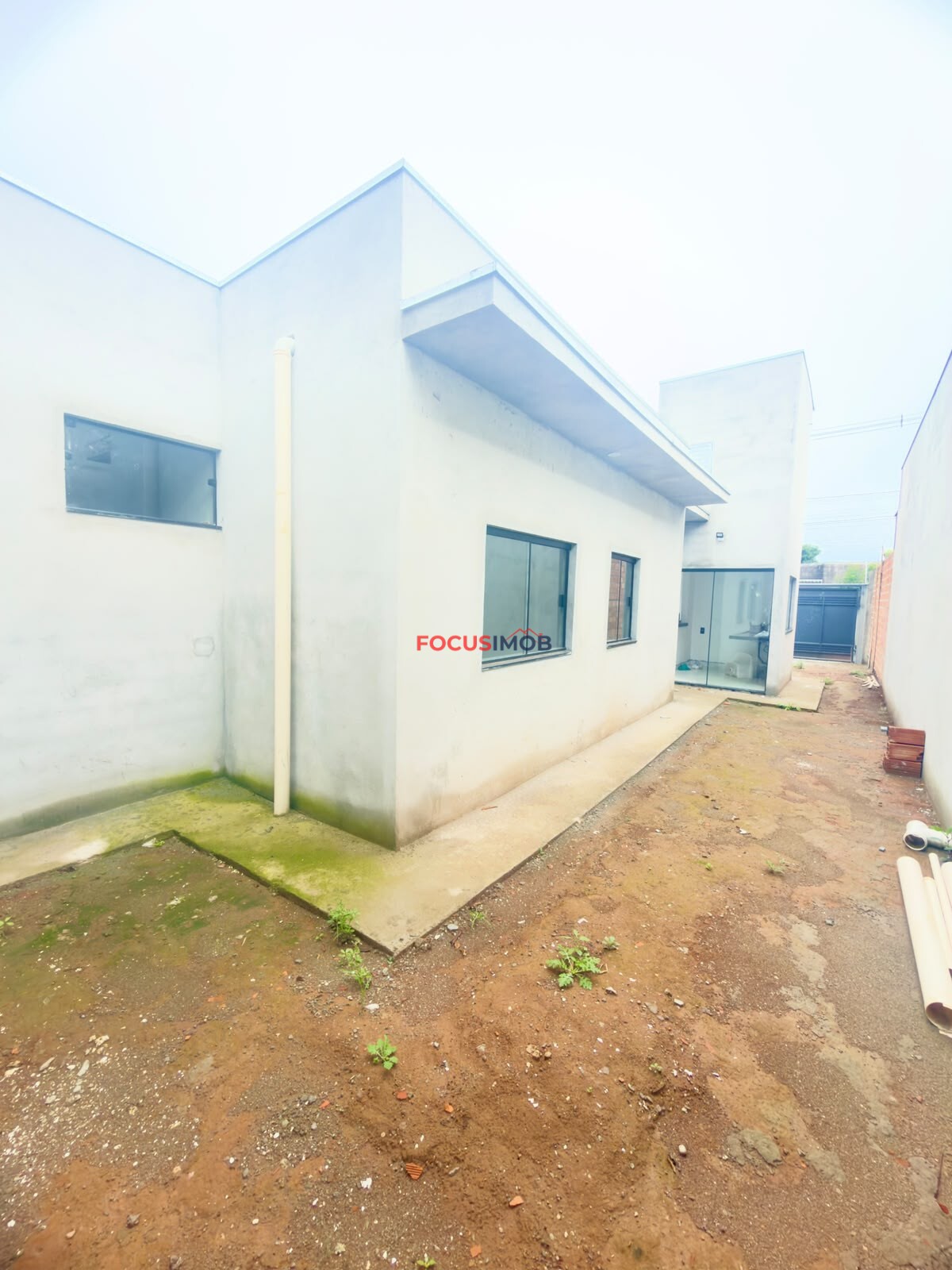 CASA A VENDA NO JARDIM SANTA CRUZ (NOVA) - MOGI GUAÇU