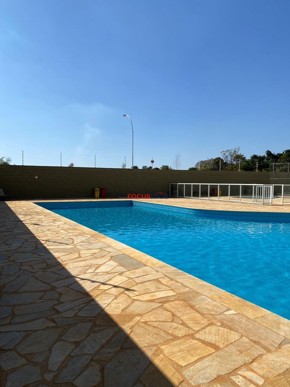 APARTAMENTO CONDOMÍNIO PORTAL DAS ROSAS