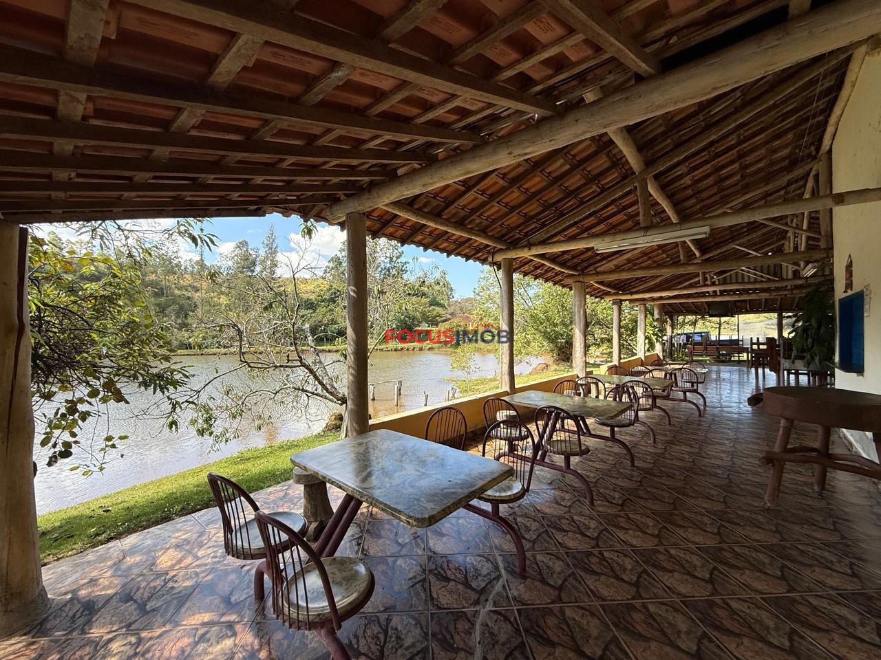 Oportunidade!!! Pesqueiro em pleno funcionamento com possibilidade para rede hoteleira