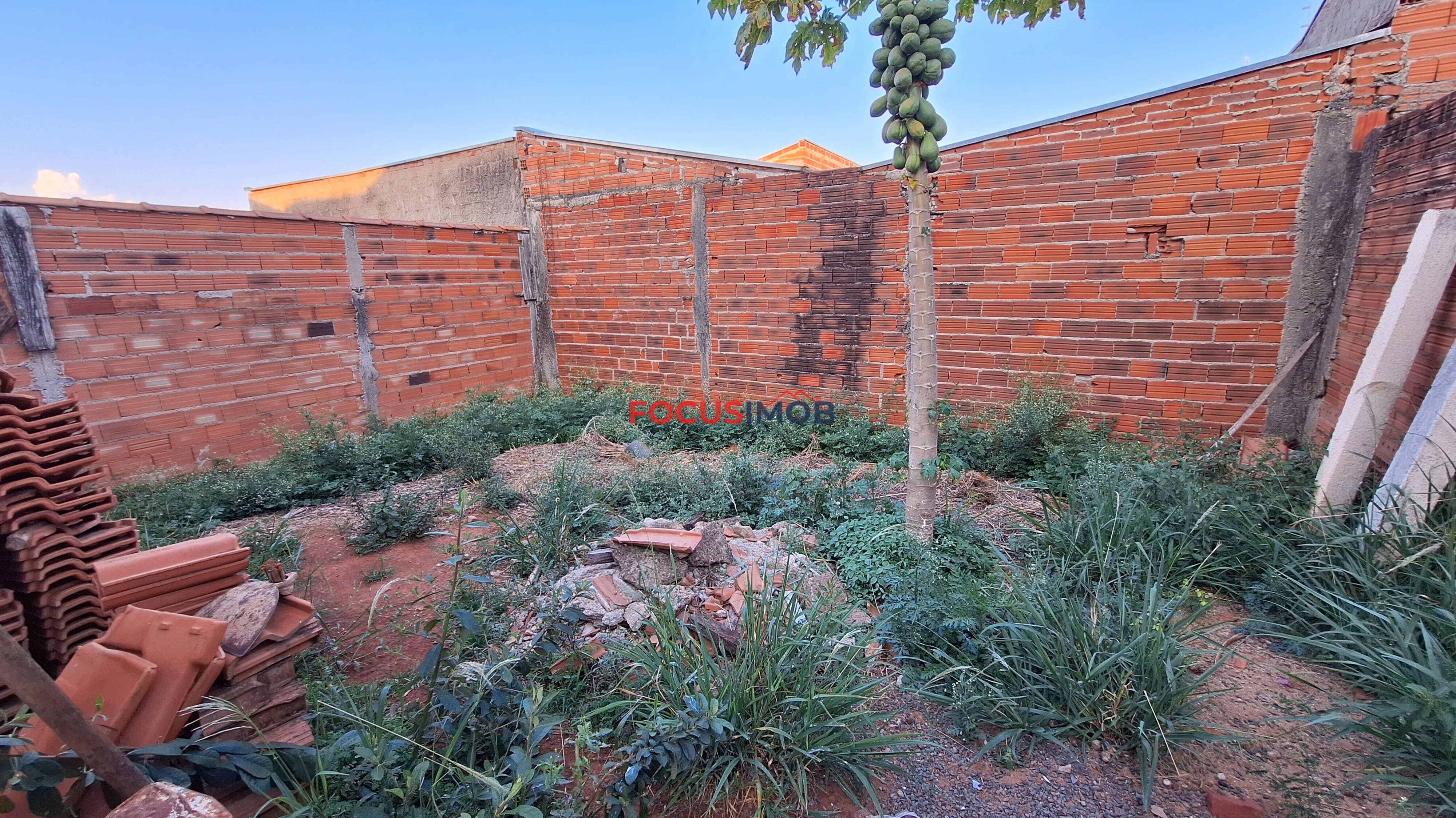 Casa com 02 dormitórios à Venda Parte Alta do Istor Luppi em Itapira/SP