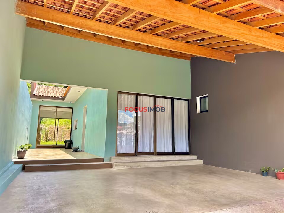 ALTO PADRÃO AGUAS DE LINDOÍA