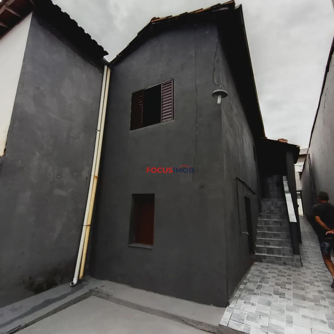 Casa á Venda no centro de Itapira-SP