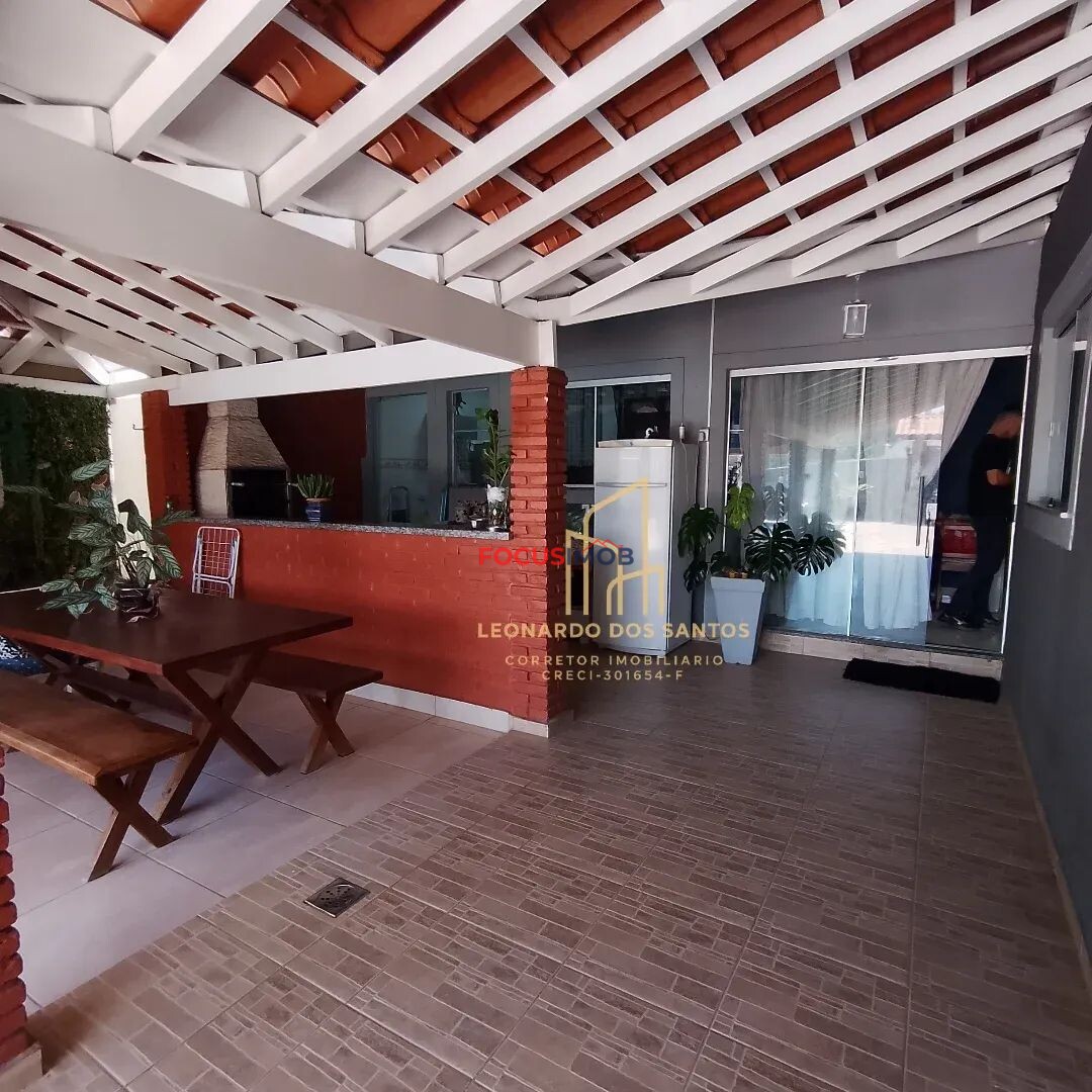 Casa a venda em Amparo