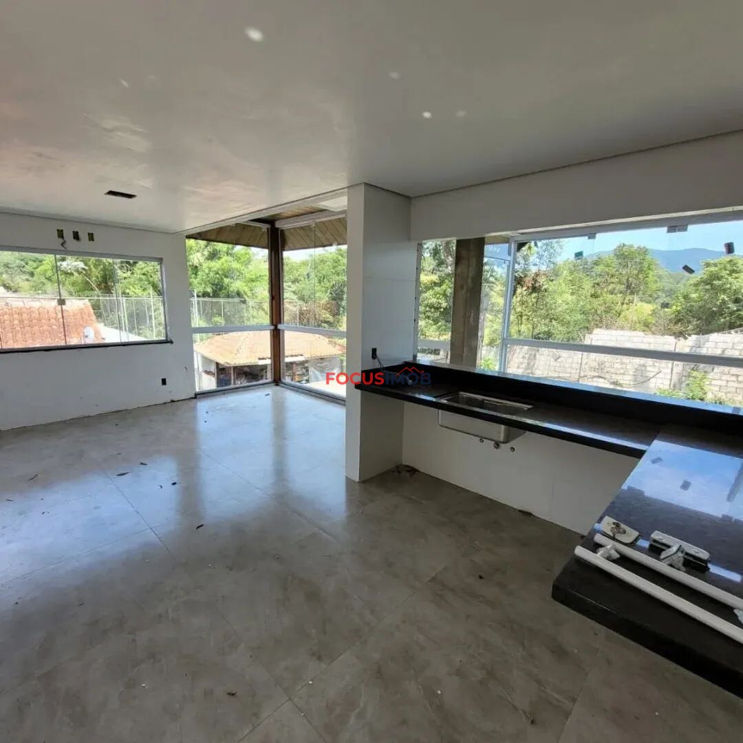 Casa nova em Águas de Lindóia