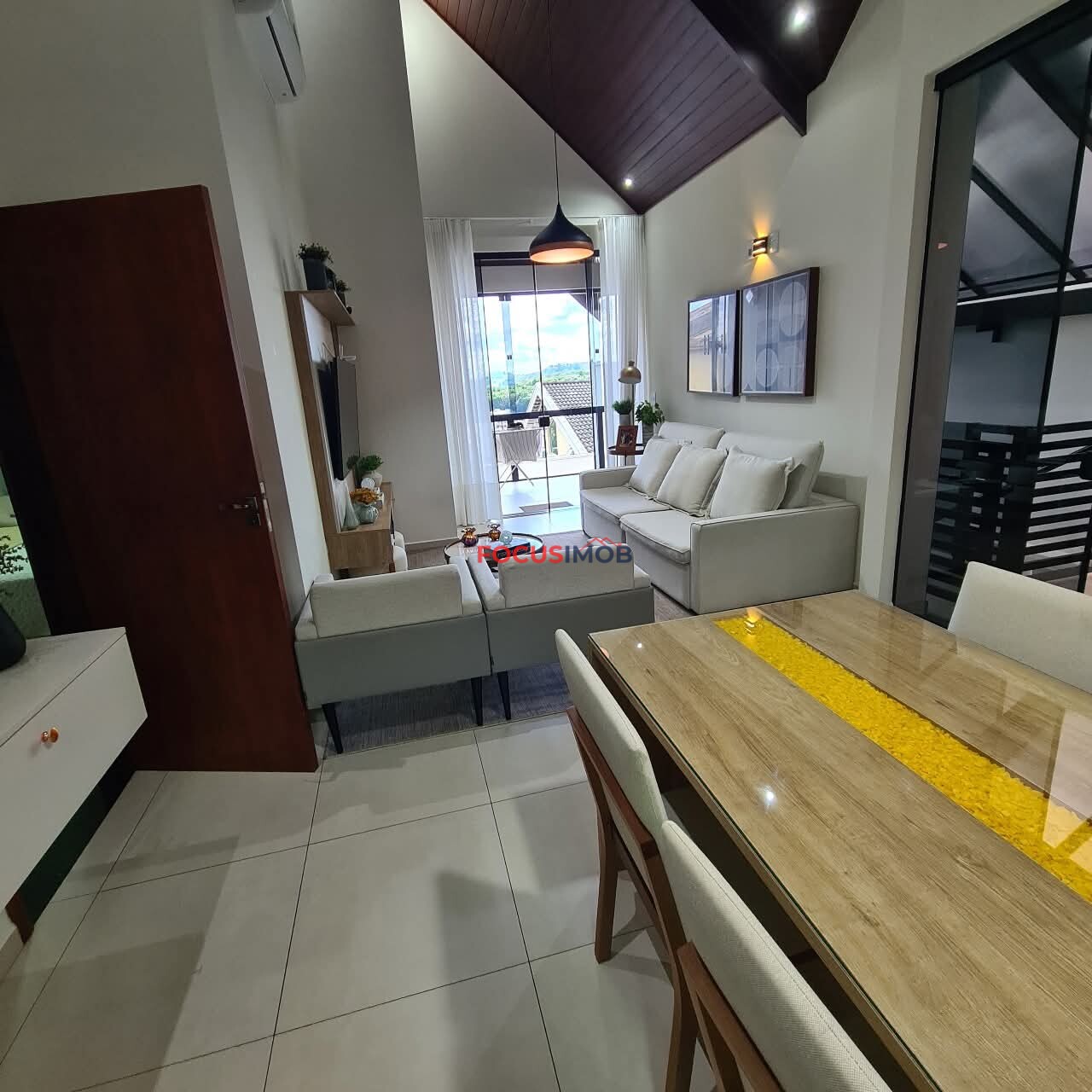 Casa Alto Padrão Maria Andrade