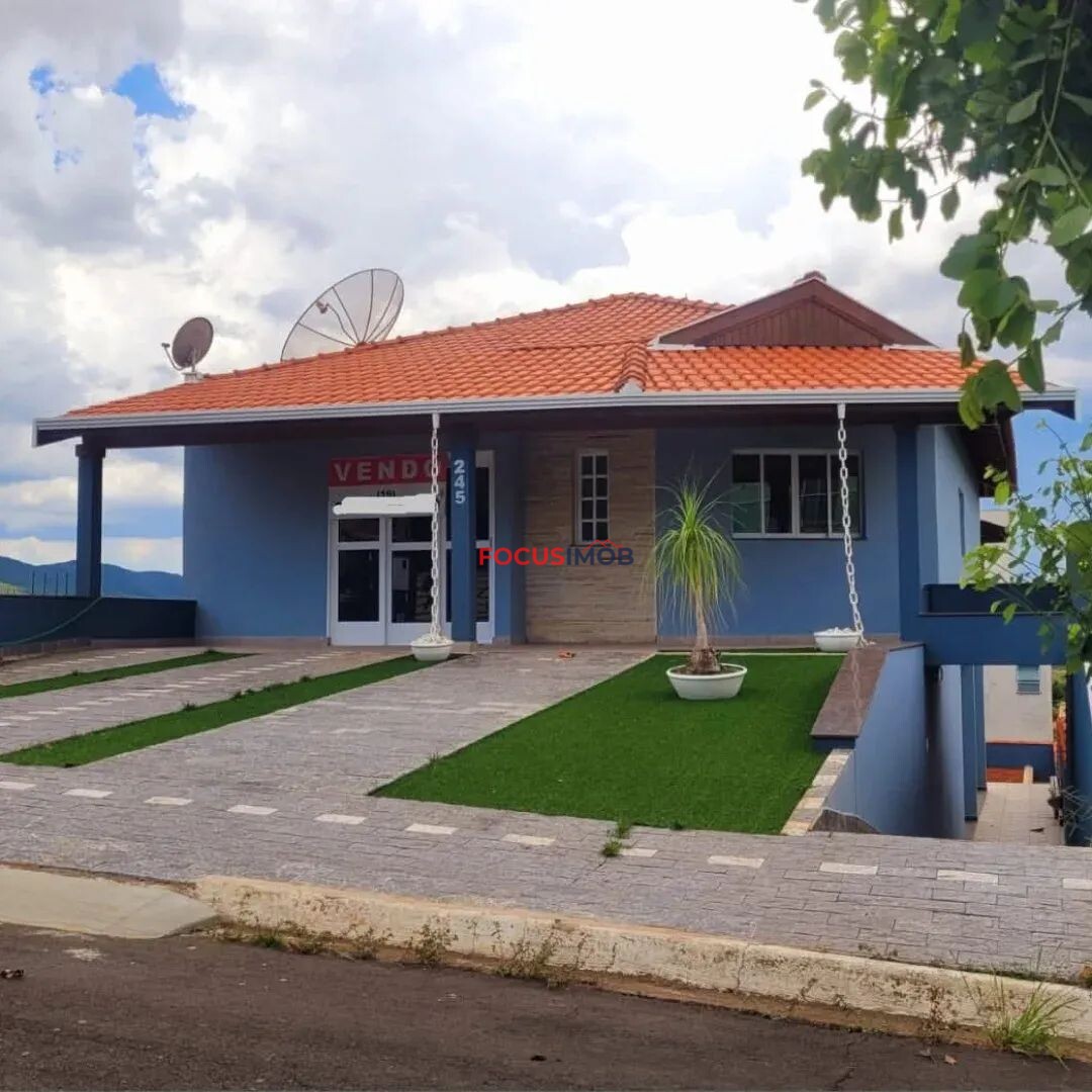 Casa a Venda Águas de Lindóia