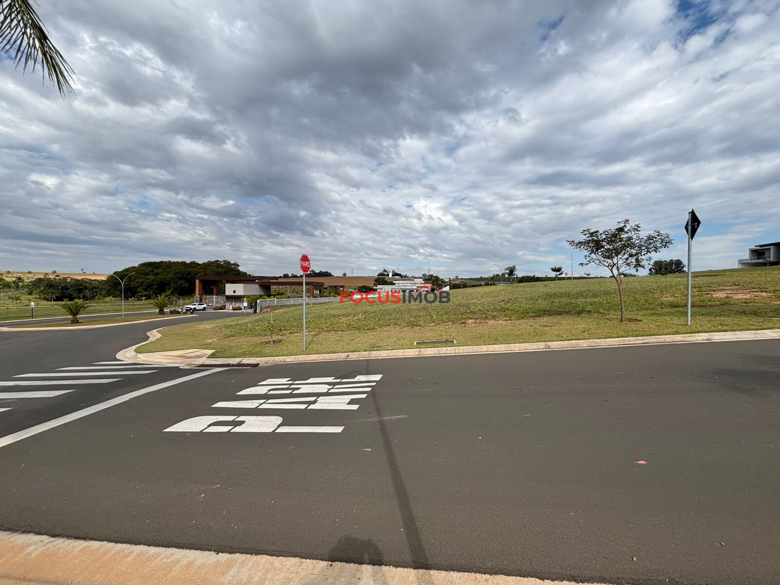 Terreno à venda no Condomínio Flor D'Aldeia – Mogi Mirim/SP