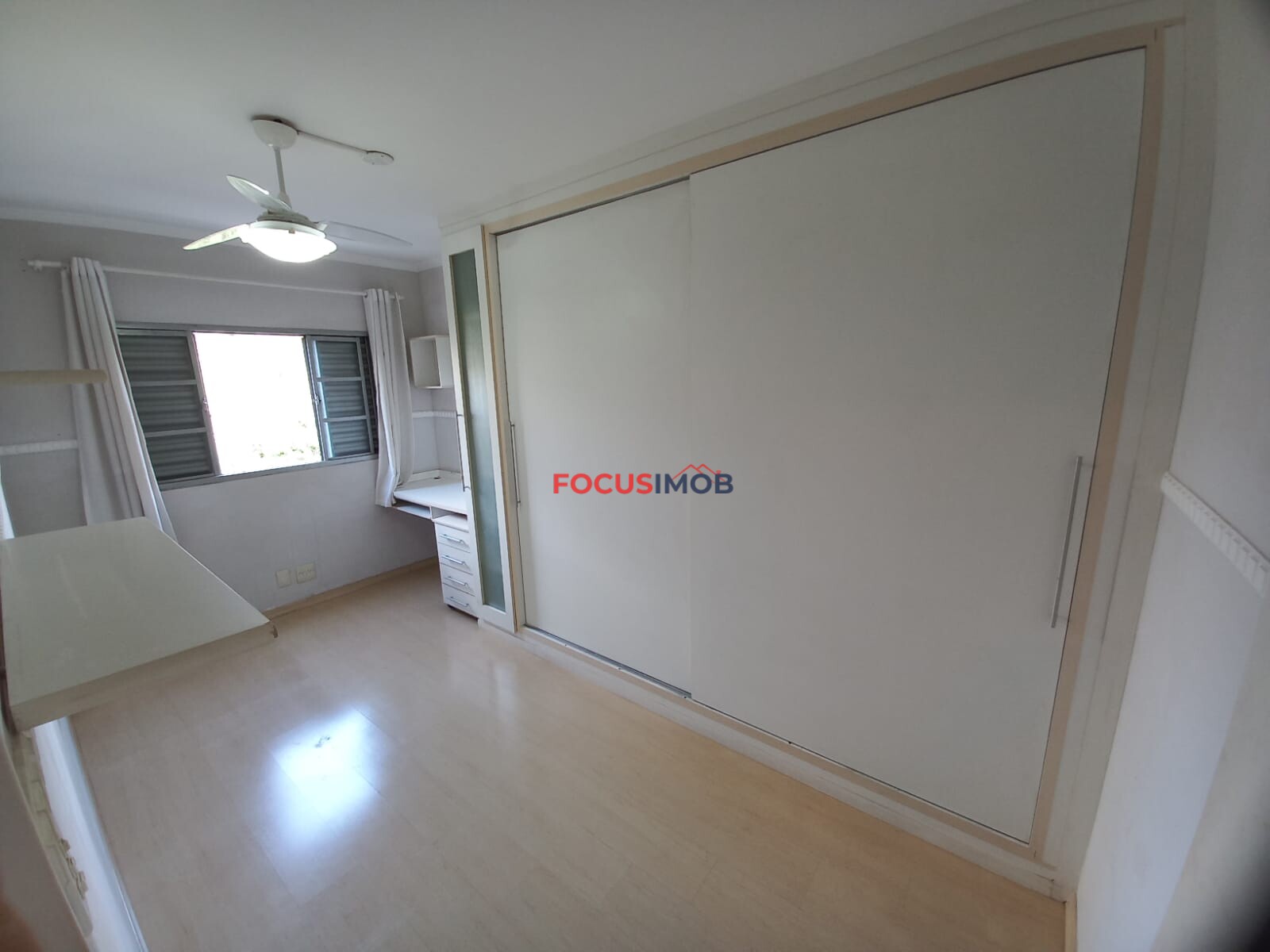 APARTAMENTO À VENDA – CONDOMÍNIO PORTAL DAS PEDRAS | FRENTE PARA AVENIDA- MOGI GUAÇU