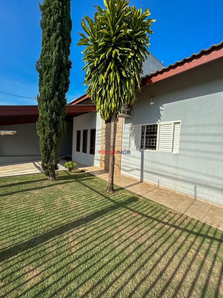 CASA DISPONÍVEL NO JARDIM CAMARGO
