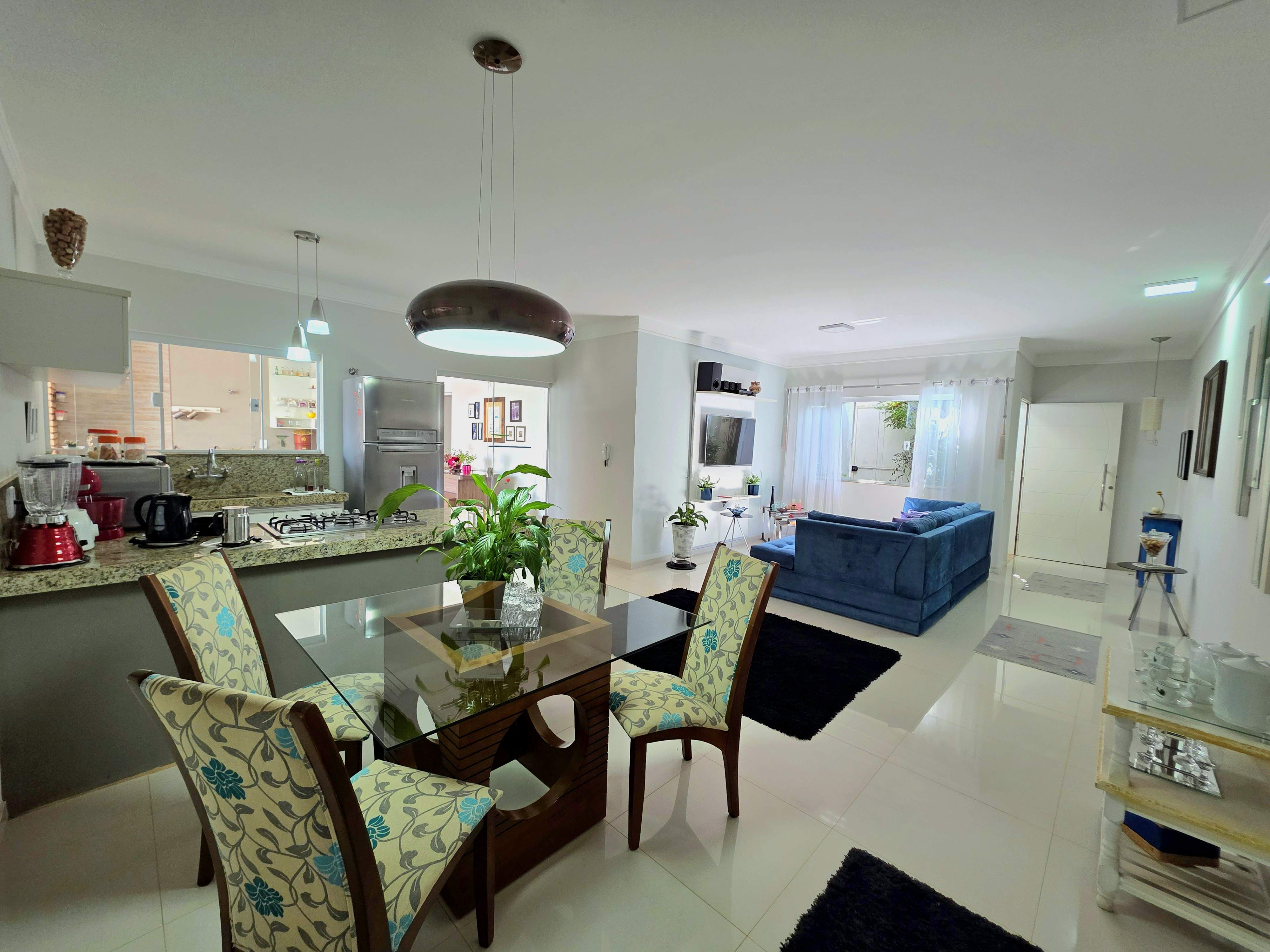 Vendo Linda Casa na cidade de Araras - Bairro Piratininga