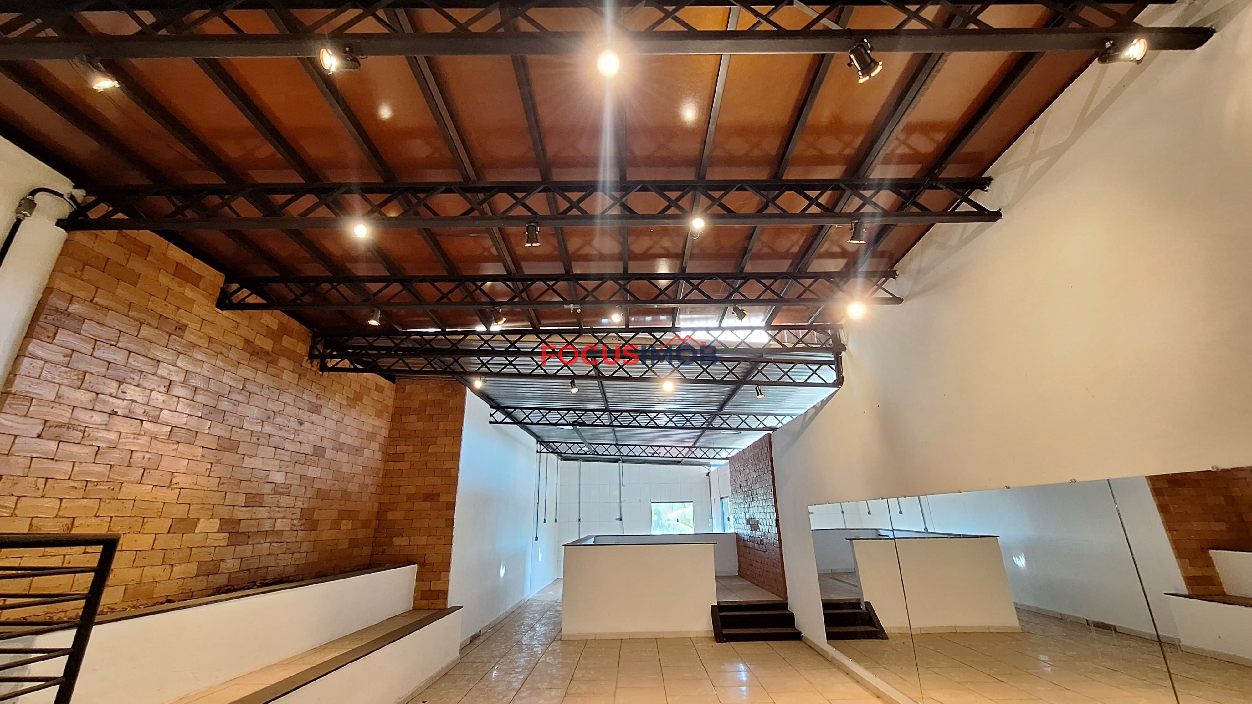 Imóvel comercial disponível para aluguel em região estratégica de Mogi Guaçu - R$4.000,00 Mensal