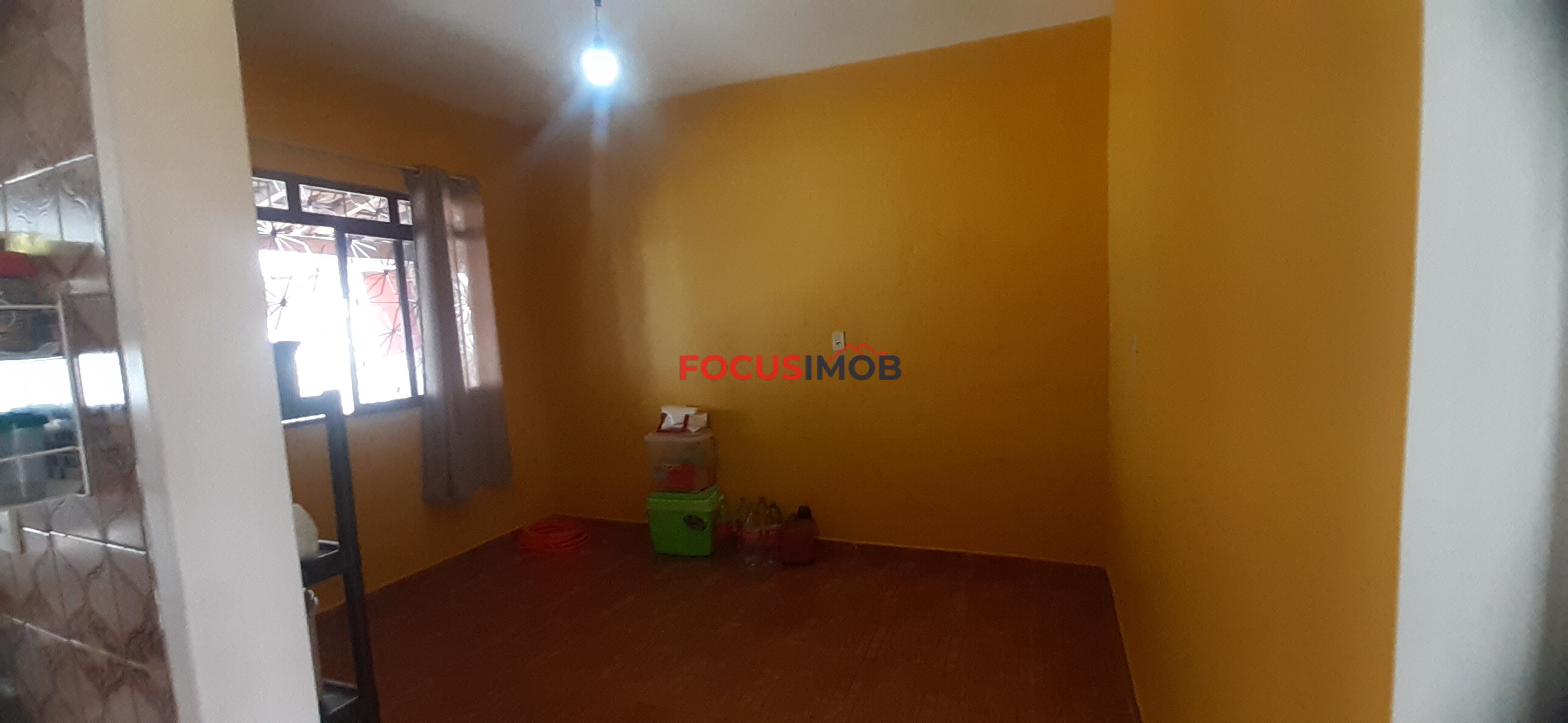 Linda casa no Jardim Itacolomy Zona Sul