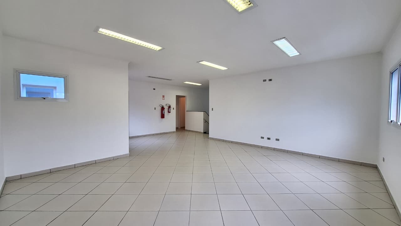 Prédio comercial em Luisiana - São Bernardo