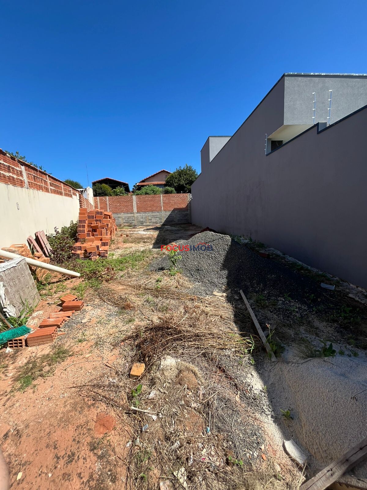 Vendo Terreno Plano no Bairro Itacolomy - Mogi Guaçu