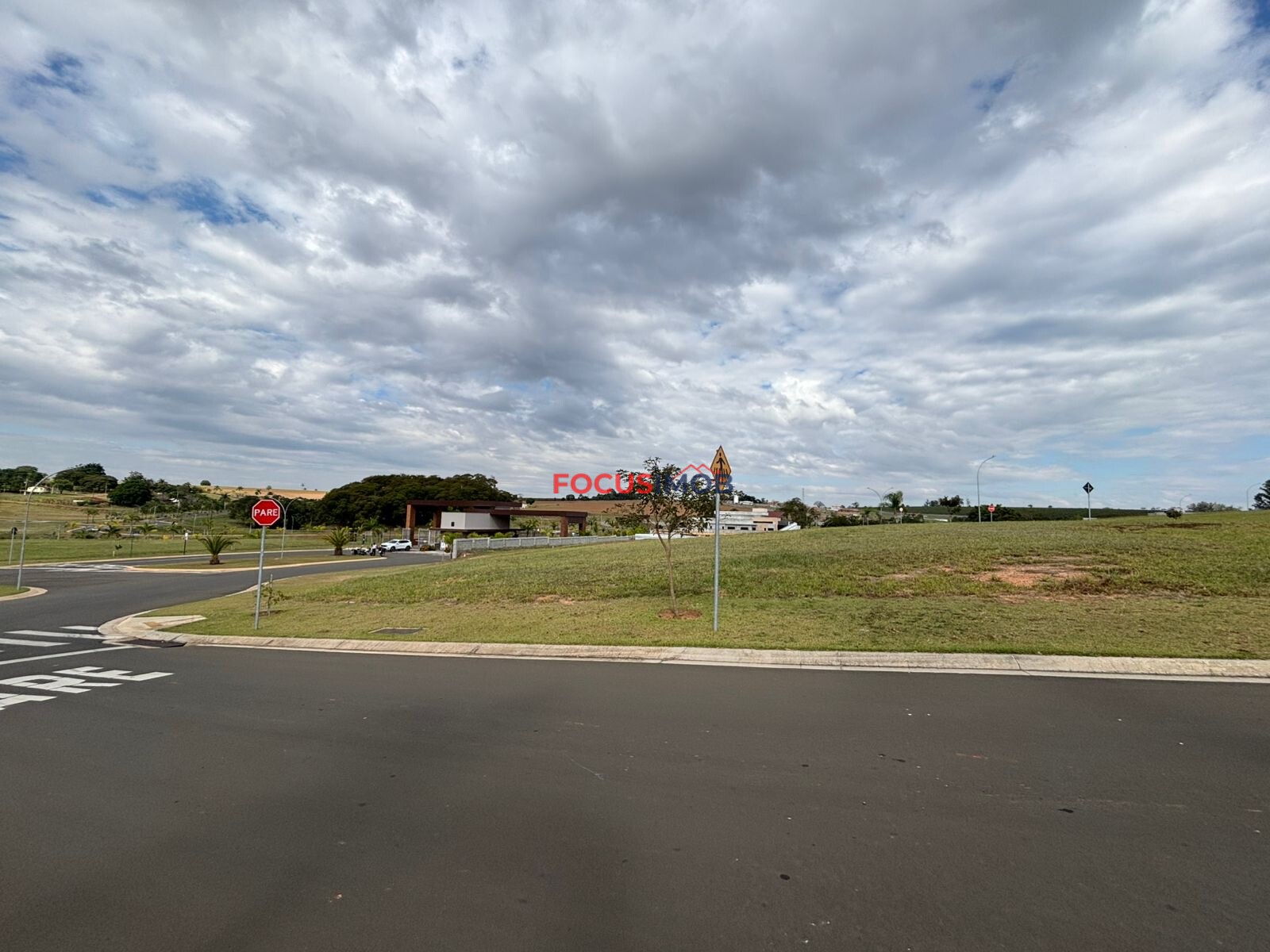 Terreno à venda no Condomínio Flor D'Aldeia – Mogi Mirim/SP