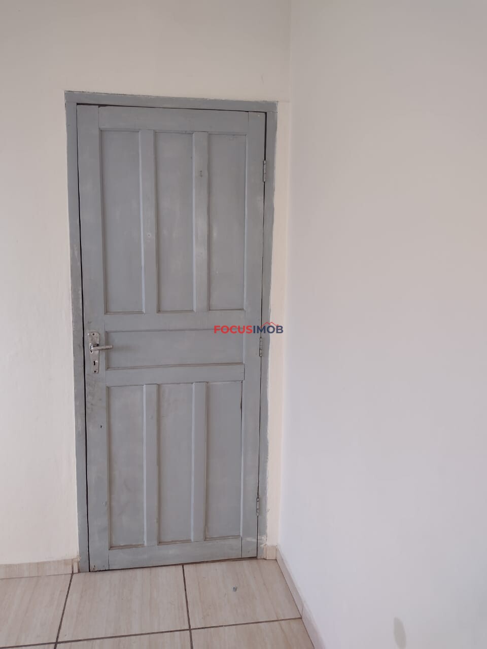 Casa na Vila São Carlos -Mogi Guaçu com edícula .