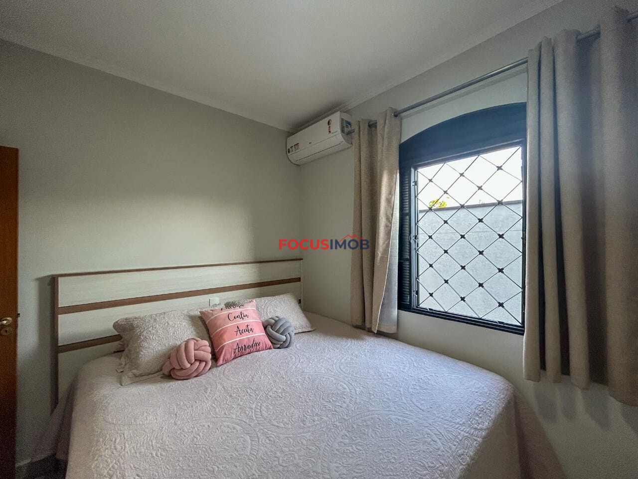CASA DISPONÍVEL NO JARDIM ITACOLOMY