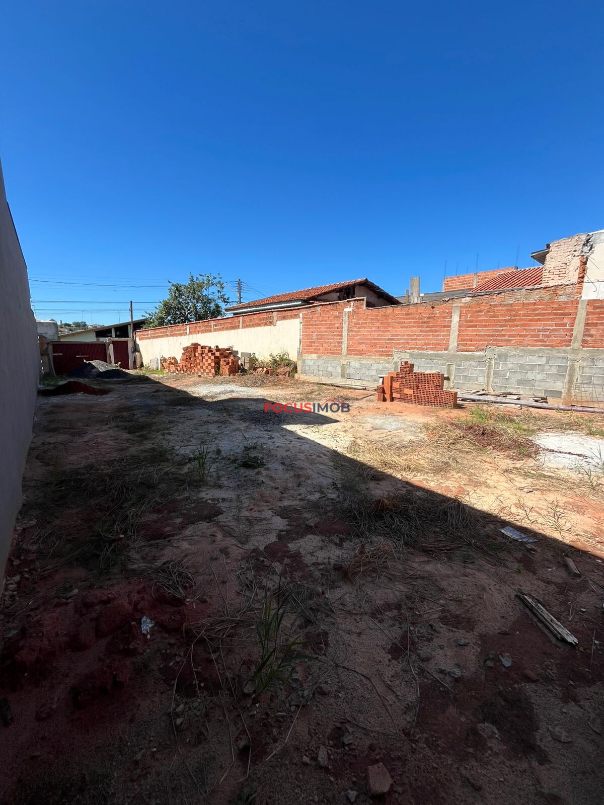 Vendo Terreno Plano no Bairro Itacolomy - Mogi Guaçu
