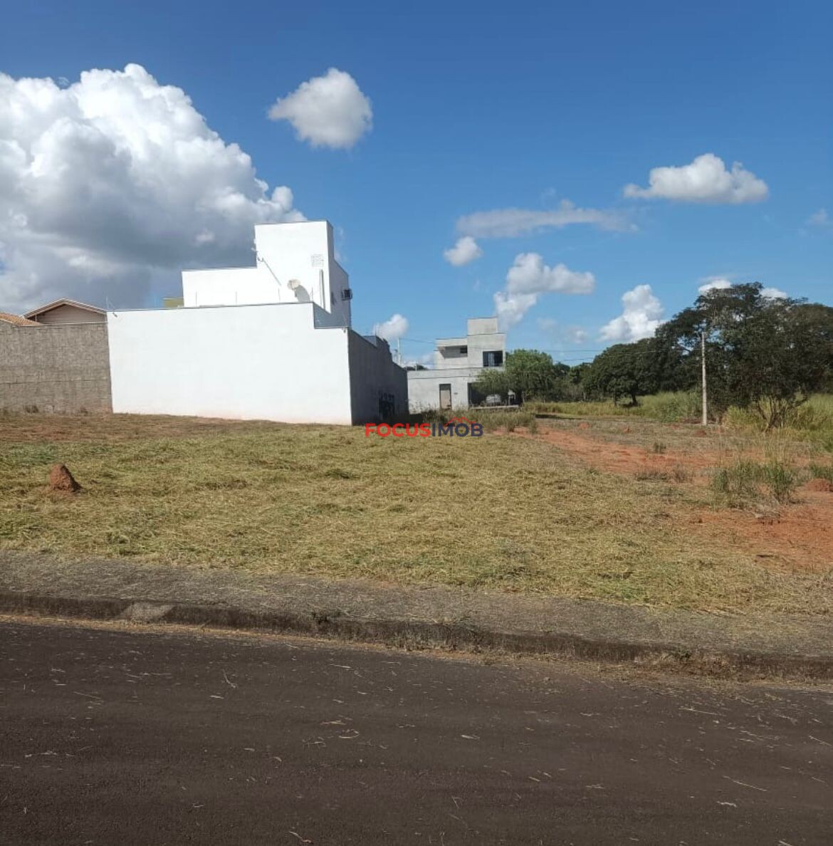 Vendo terreno  319 metros - Mogi Mirim .