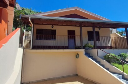 Casa em Águas de Lindóia