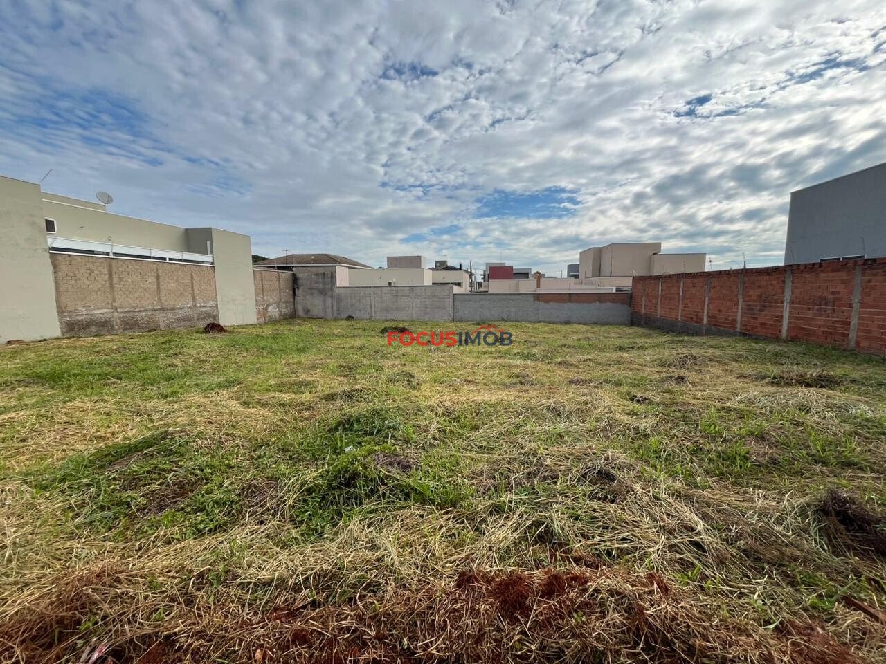 VENDO TERRENOS – ÓTIMA OPORTUNIDADE! - MOGI MIRIM - 185 mil cada um.