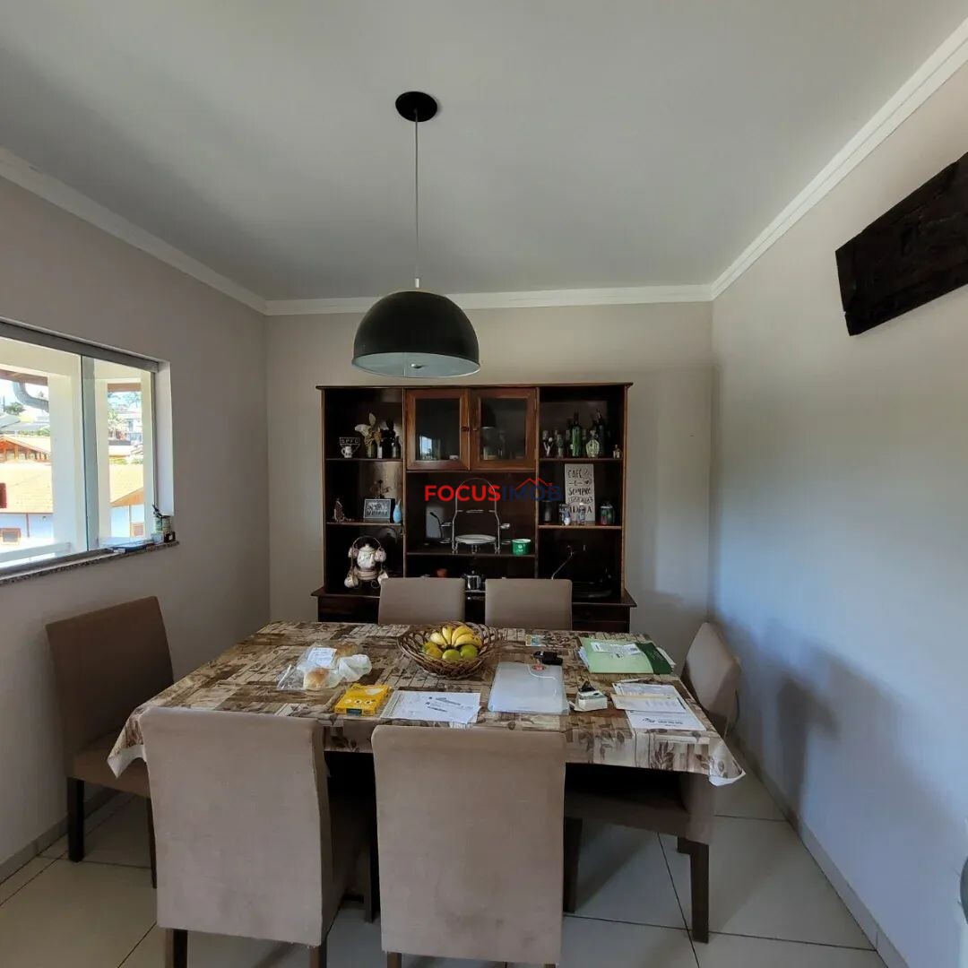 Residência semi nova Águas de Lindóia