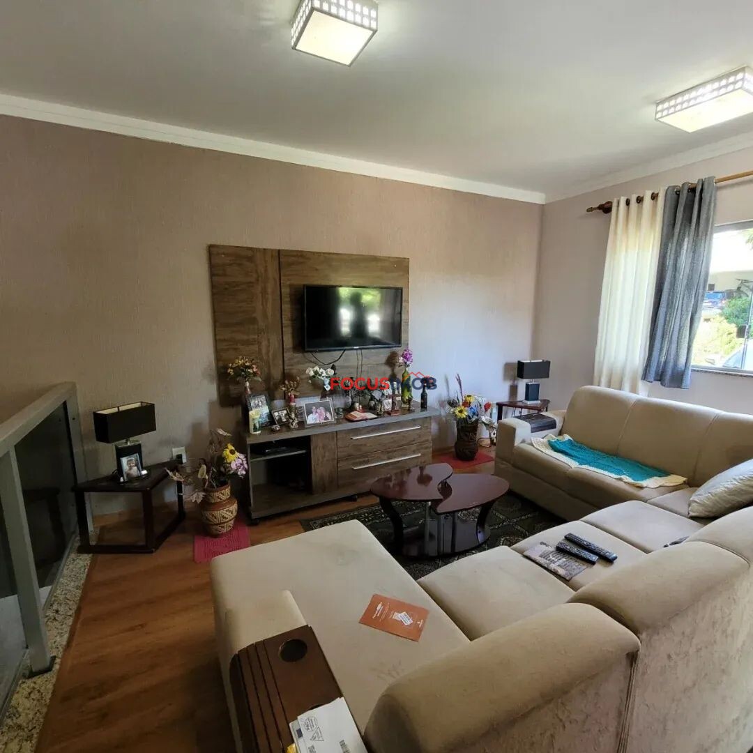 Residência semi nova Águas de Lindóia