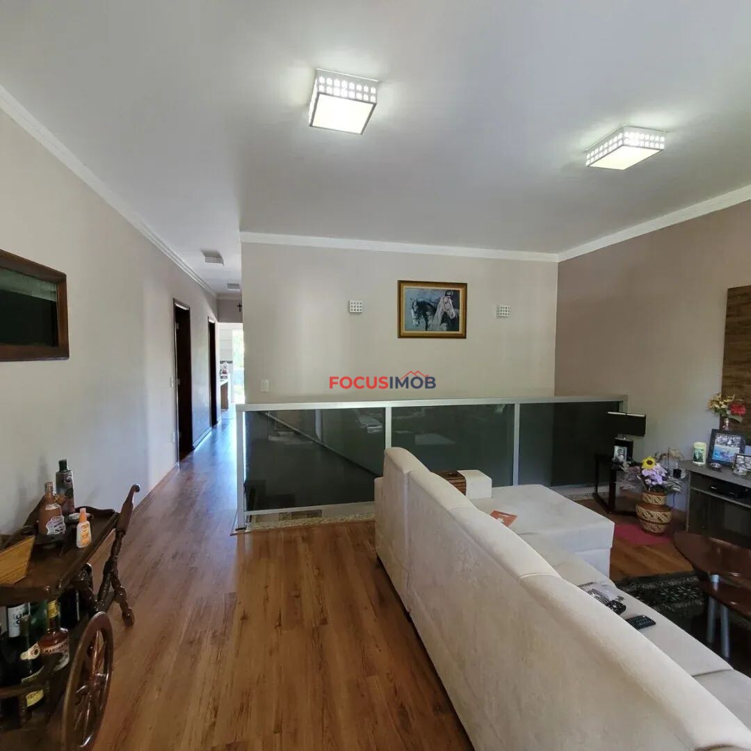 Residência semi nova Águas de Lindóia