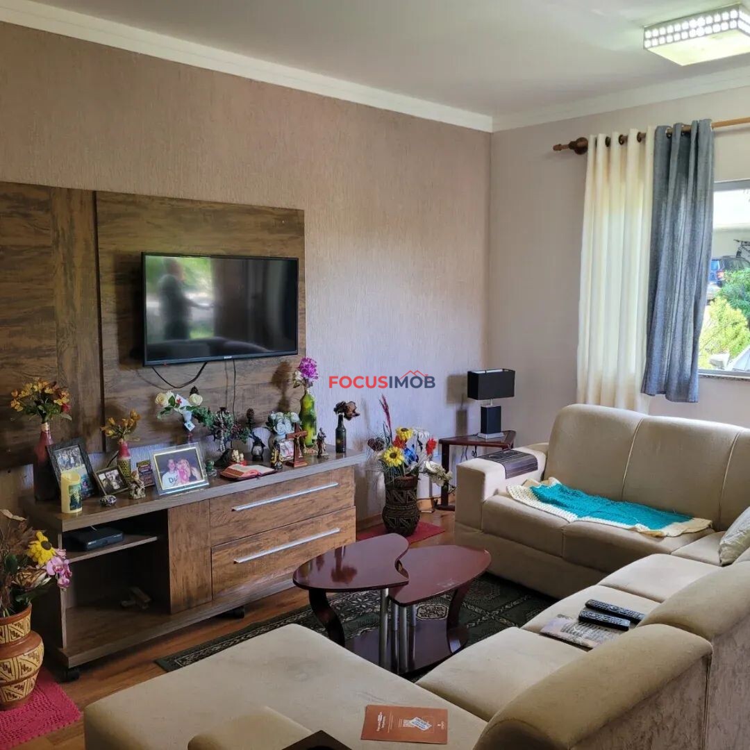 Residência semi nova Águas de Lindóia