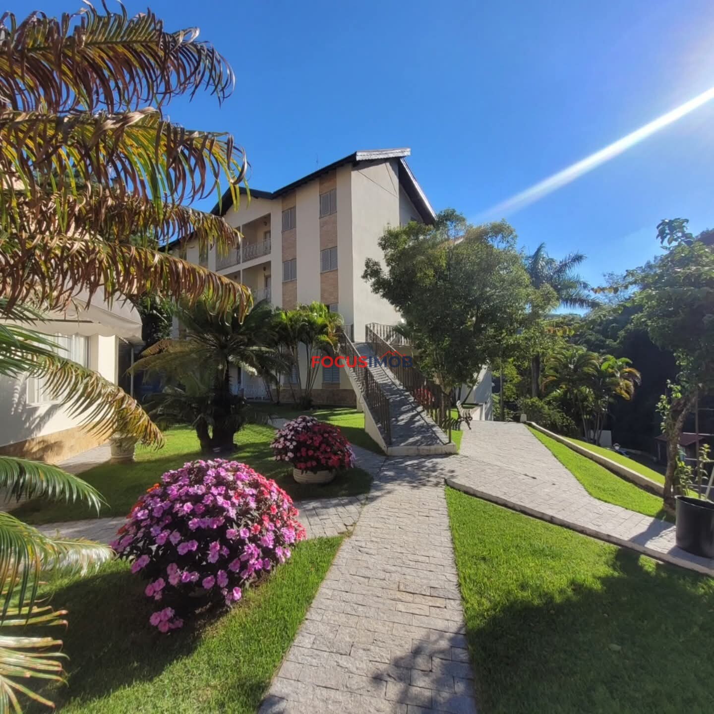 APARTAMENTO MODERNO ÁGUAS DE LINDÓIA