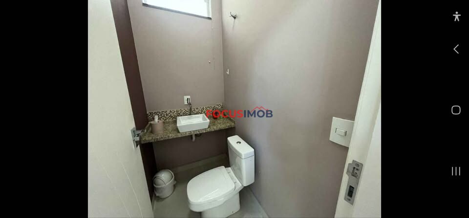 Sobrado Completo no Planalto Verde | 3 Quartos, Suíte Master e Terraço