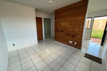Casa de Esquina com Salão Comercial à venda - Ótima Oportunidade