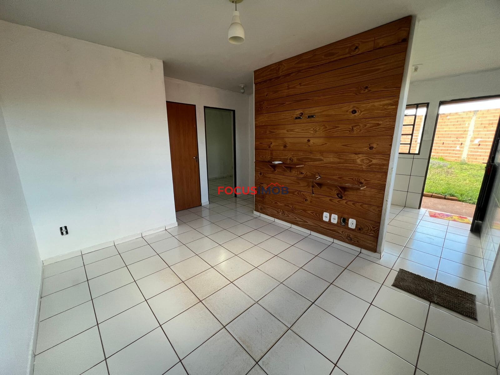 Casa de Esquina com Salão Comercial à venda - Ótima Oportunidade