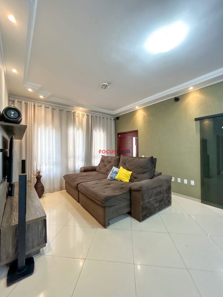 CASA DISPONÍVEL NO JARDIM CAMARGO
