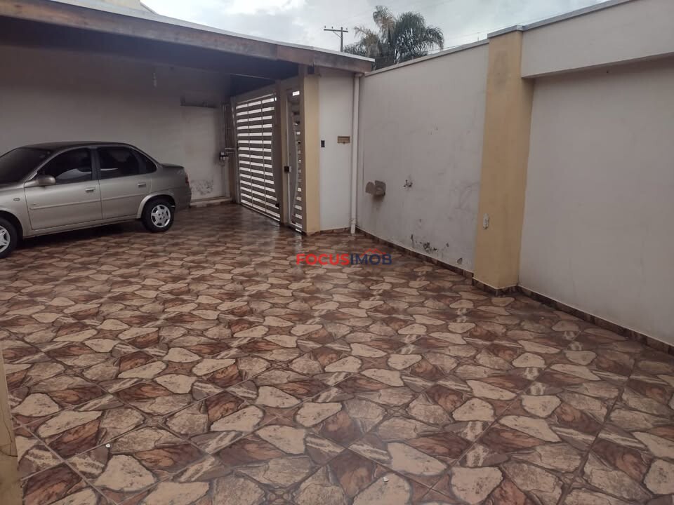 OPORTUNIDADE EM MOGI MIRIM – CASA ESPAÇOSA COM EDÍCULA!