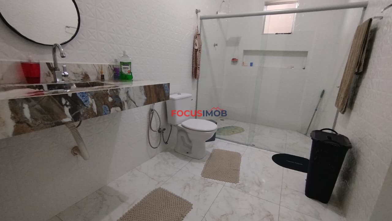 Linda casa na Estiva Gerbi - Jardim Lody-