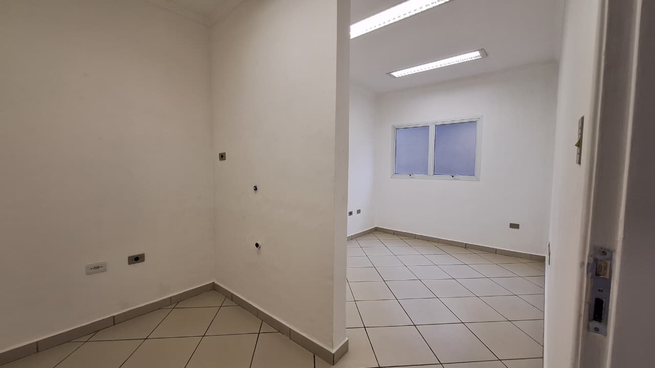 Prédio comercial em Luisiana - São Bernardo