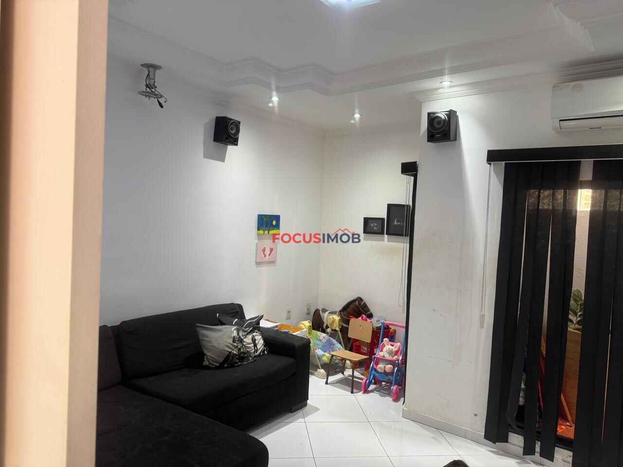 LINDA CASA COM PISCINA À VENDA – JARDIM CASA GRANDE | MOGI GUAÇU/SP