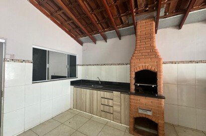 Casa Completa no Jardim Canaã + Ponto Comercial Integrado