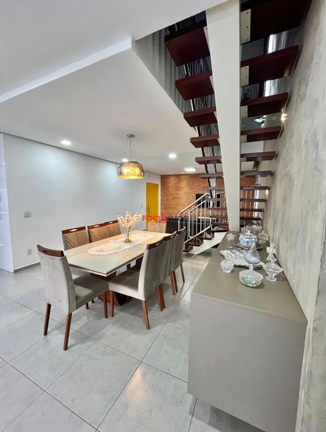 Lindo Sobrado no  Condomínio Europa - Mogi Guaçu -  4 Dormitórios