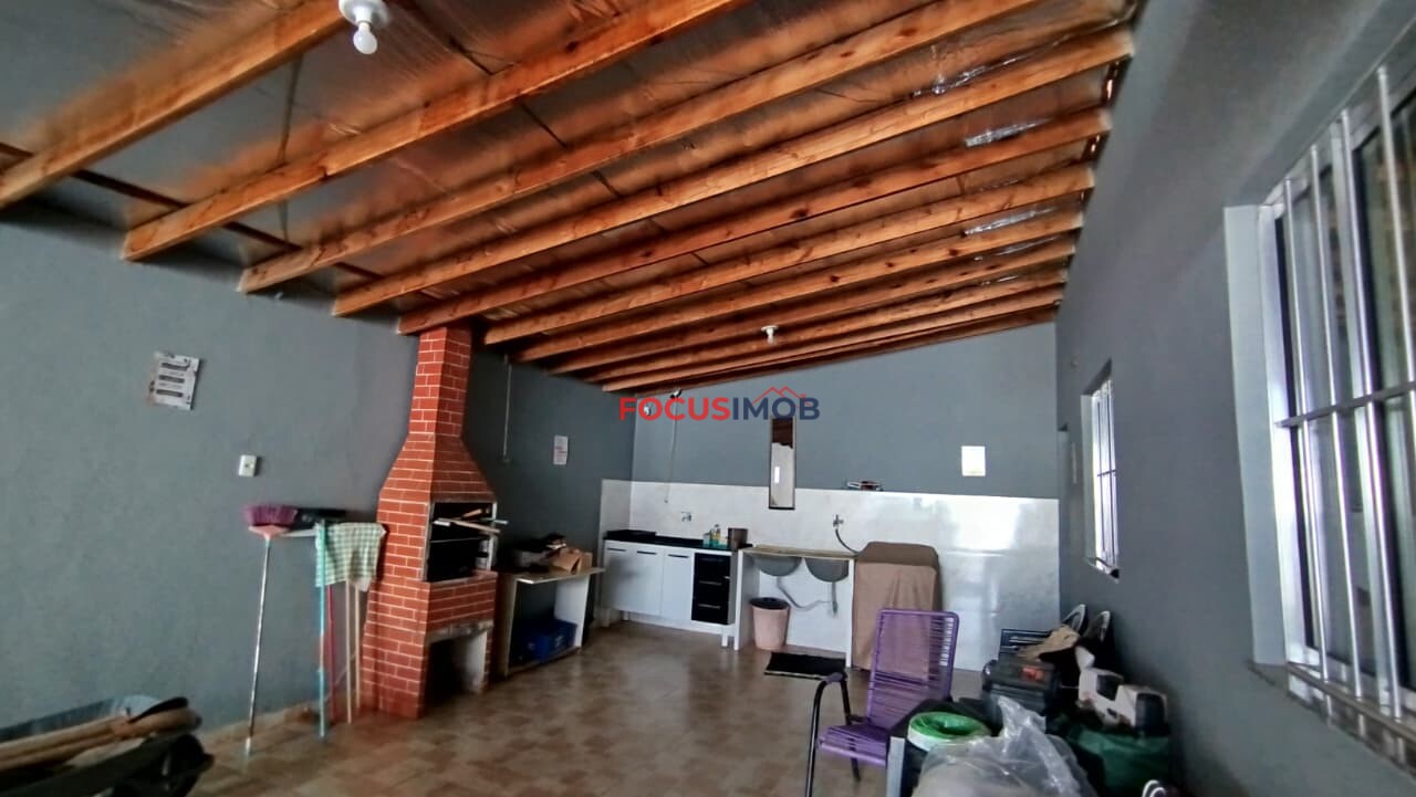 Linda casa na Estiva Gerbi - Jardim Lody-
