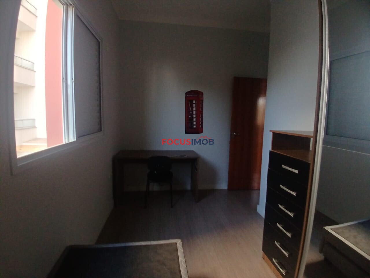Apartamento localizado no 2º andar, em prédio com elevador, oferecendo conforto e praticidade no dia a dia.