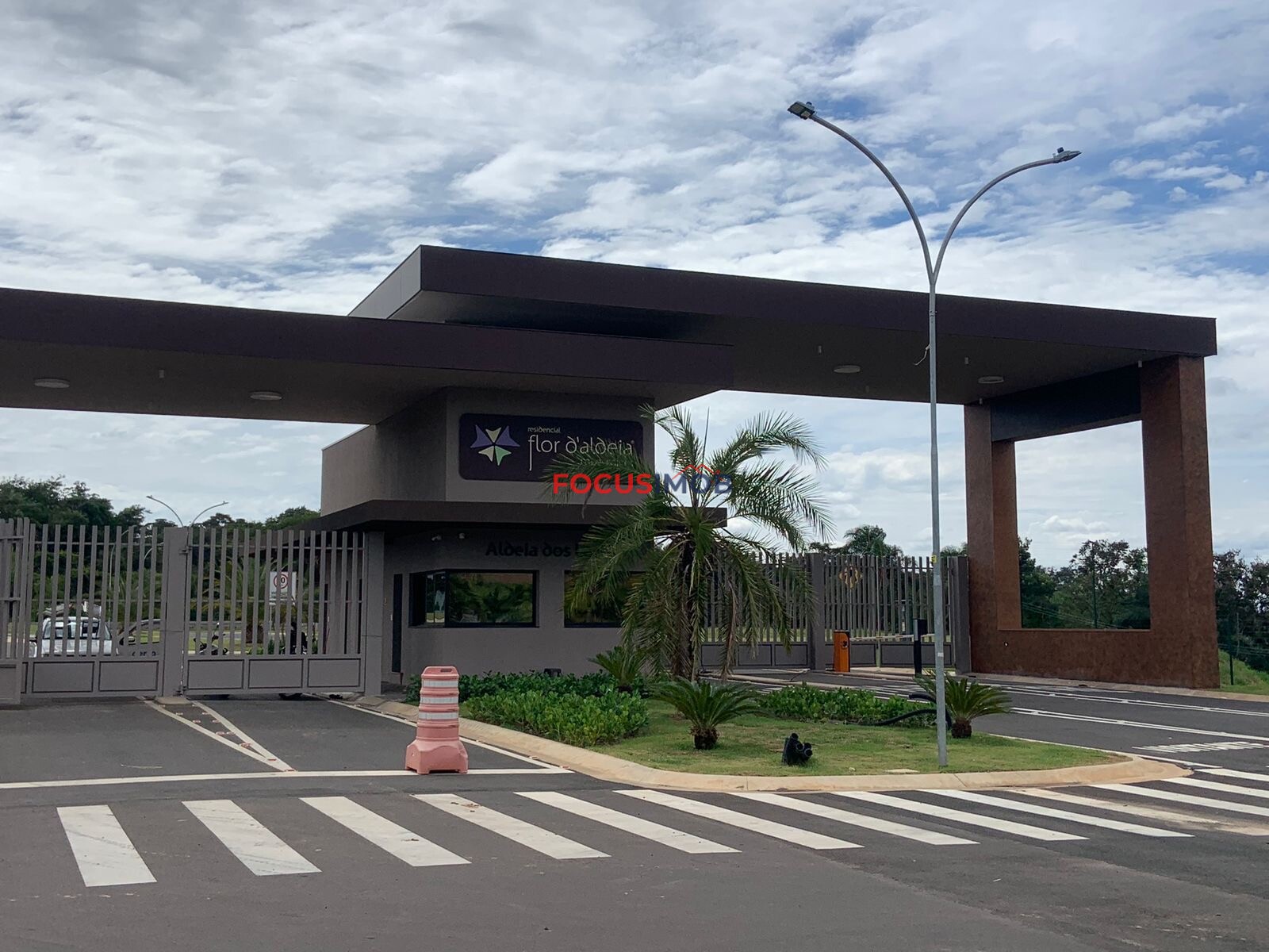 Terreno à venda no Condomínio Flor D'Aldeia – Mogi Mirim/SP