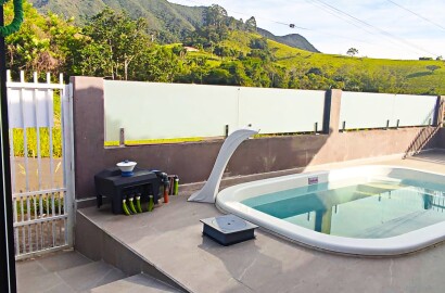 Linda Chácara que já rentabiliza com locação por temporada - para investir ou morar, na cidade de Águas de Lindóia - SP