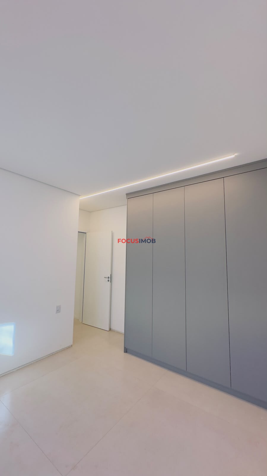 Foco em Conforto e Família: Seu Novo Lar no Jardim Pinheiros: Casa Nova com 3 Quartos, 2 Banheiros e Garagem