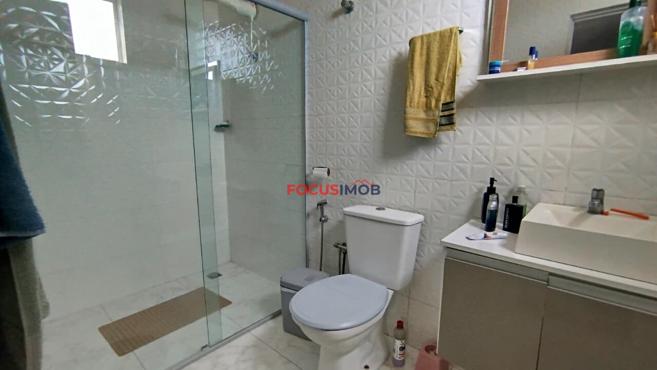 Linda casa na Estiva Gerbi - Jardim Lody-